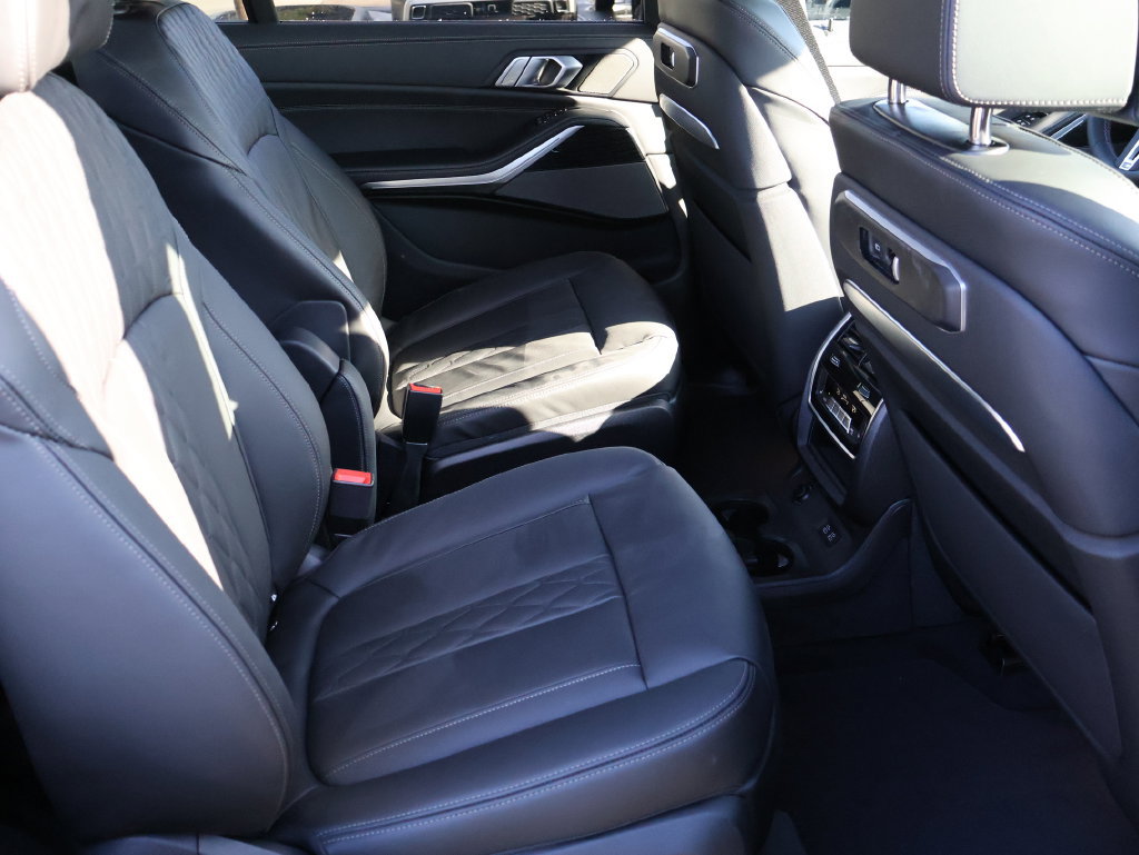 New 2026 BMW X7 M60i AWD/4WD image 31