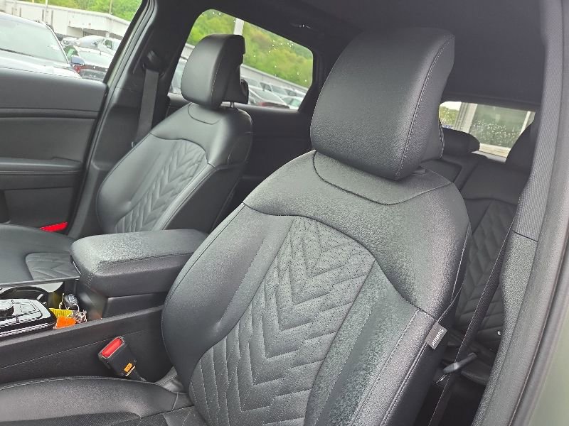 Used 2024 Kia Sportage X-Line w/ X-Line Premium Package AWD/4WD image 18