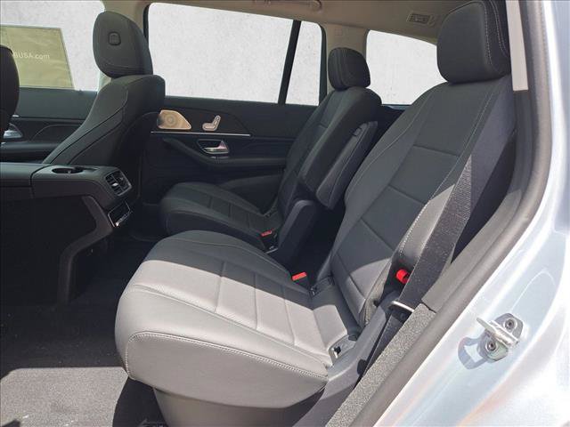 New 2026 Mercedes-Benz GLS 450 4MATIC image 15