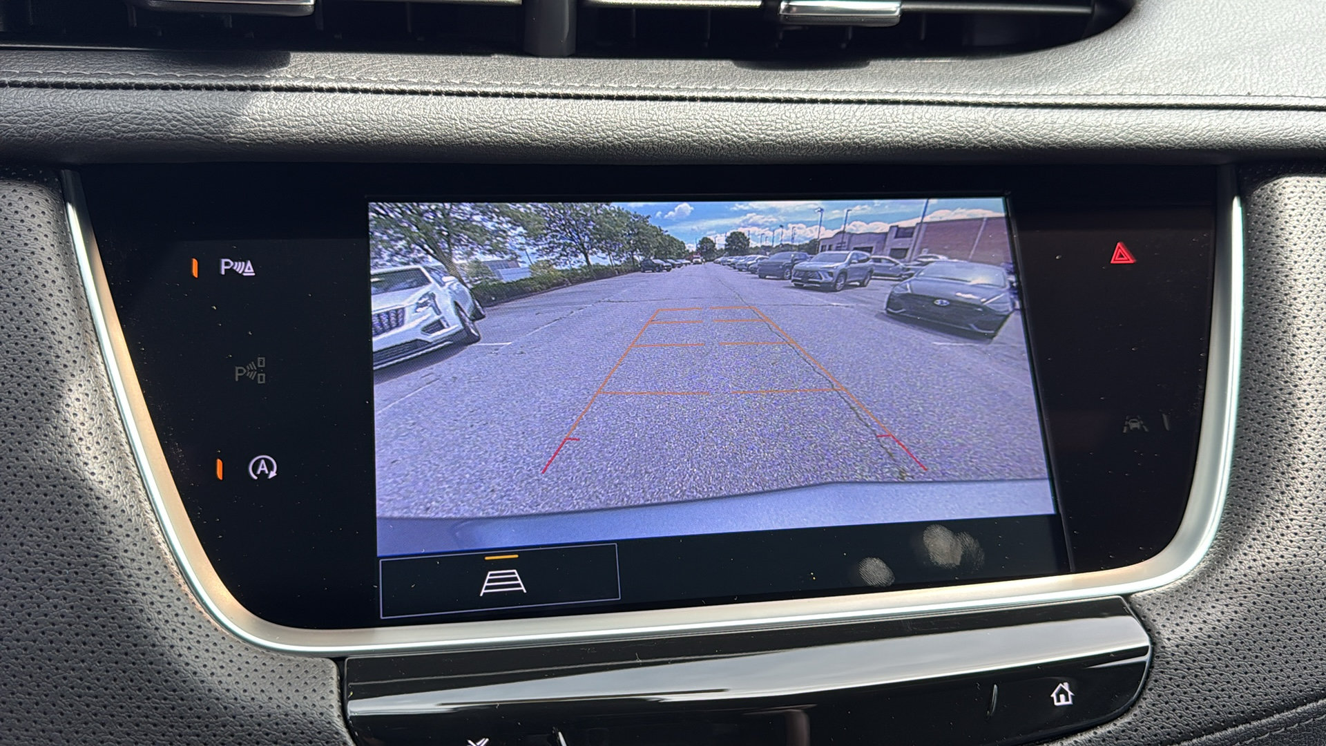 New 2026 Cadillac XT5 Luxury w/ LPO, Floor Liner Package AWD/4WD image 23