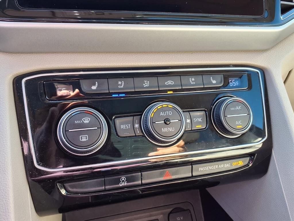 Used 2021 Volkswagen Atlas SEL Premium image 8