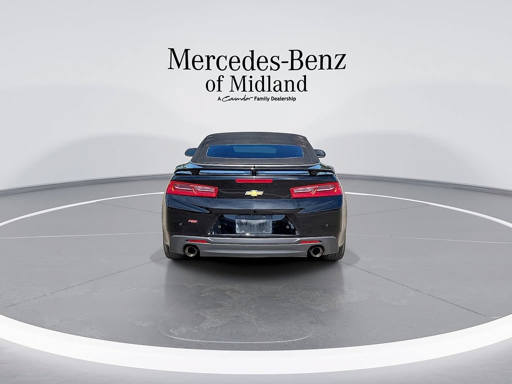 Used 2018 Chevrolet Camaro LT RWD image 7