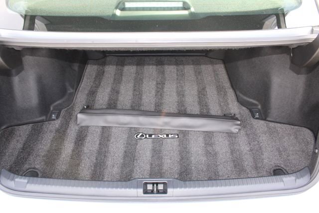 Certified 2025 Lexus IS 500 w/ Accessory Package image 8