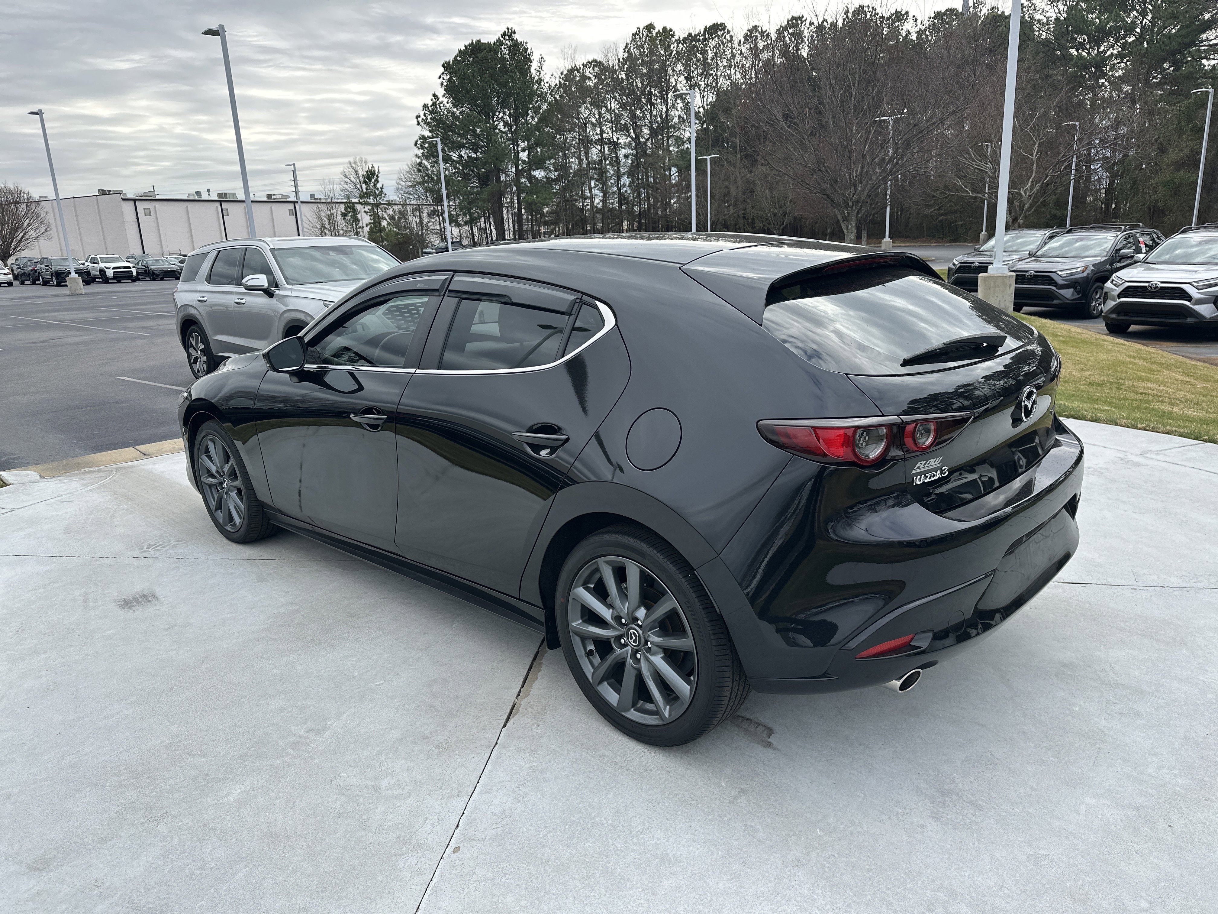 Used 2021 MAZDA MAZDA3 s image 8