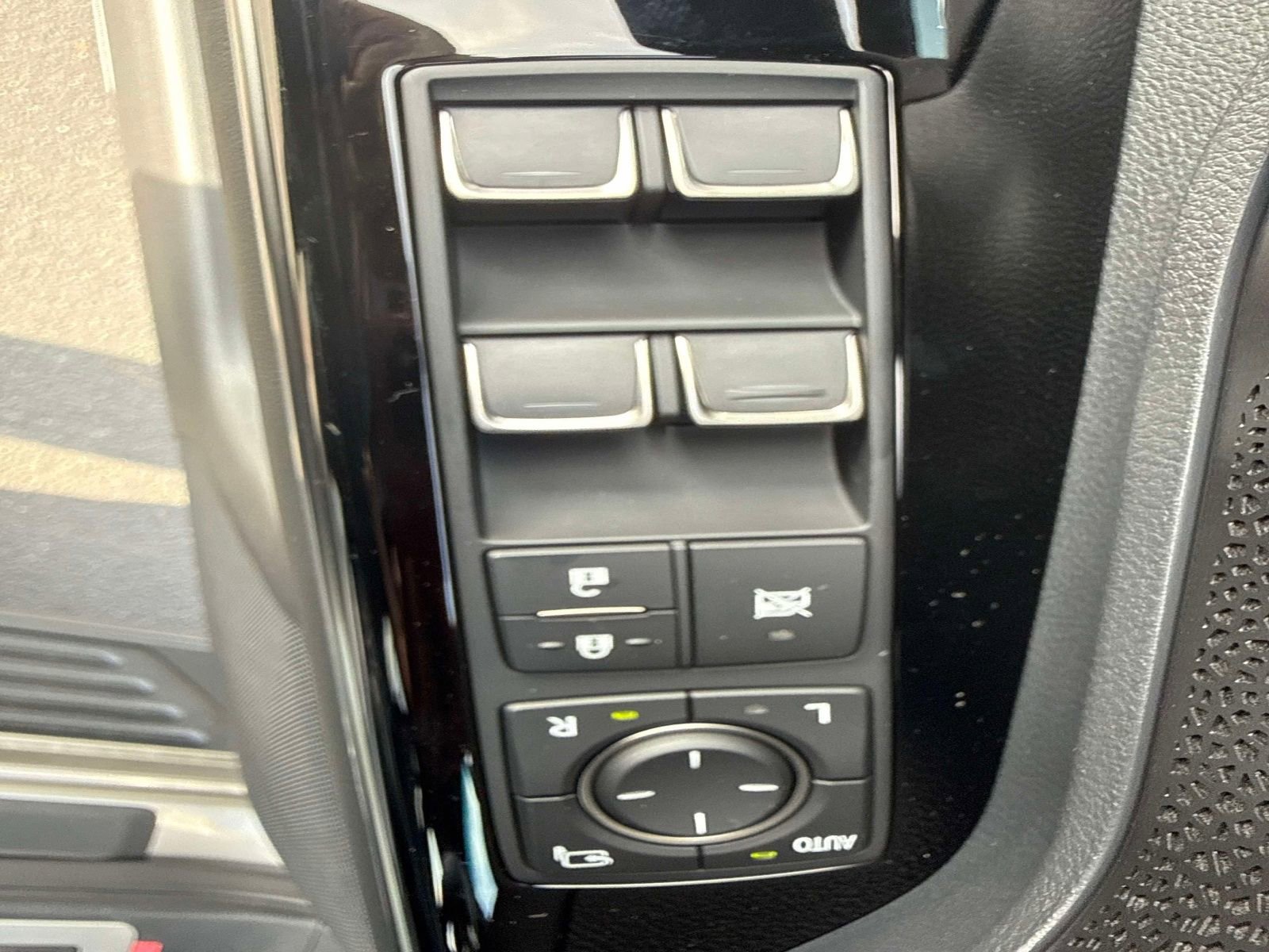 New 2026 Lexus LX 700h Luxury image 16