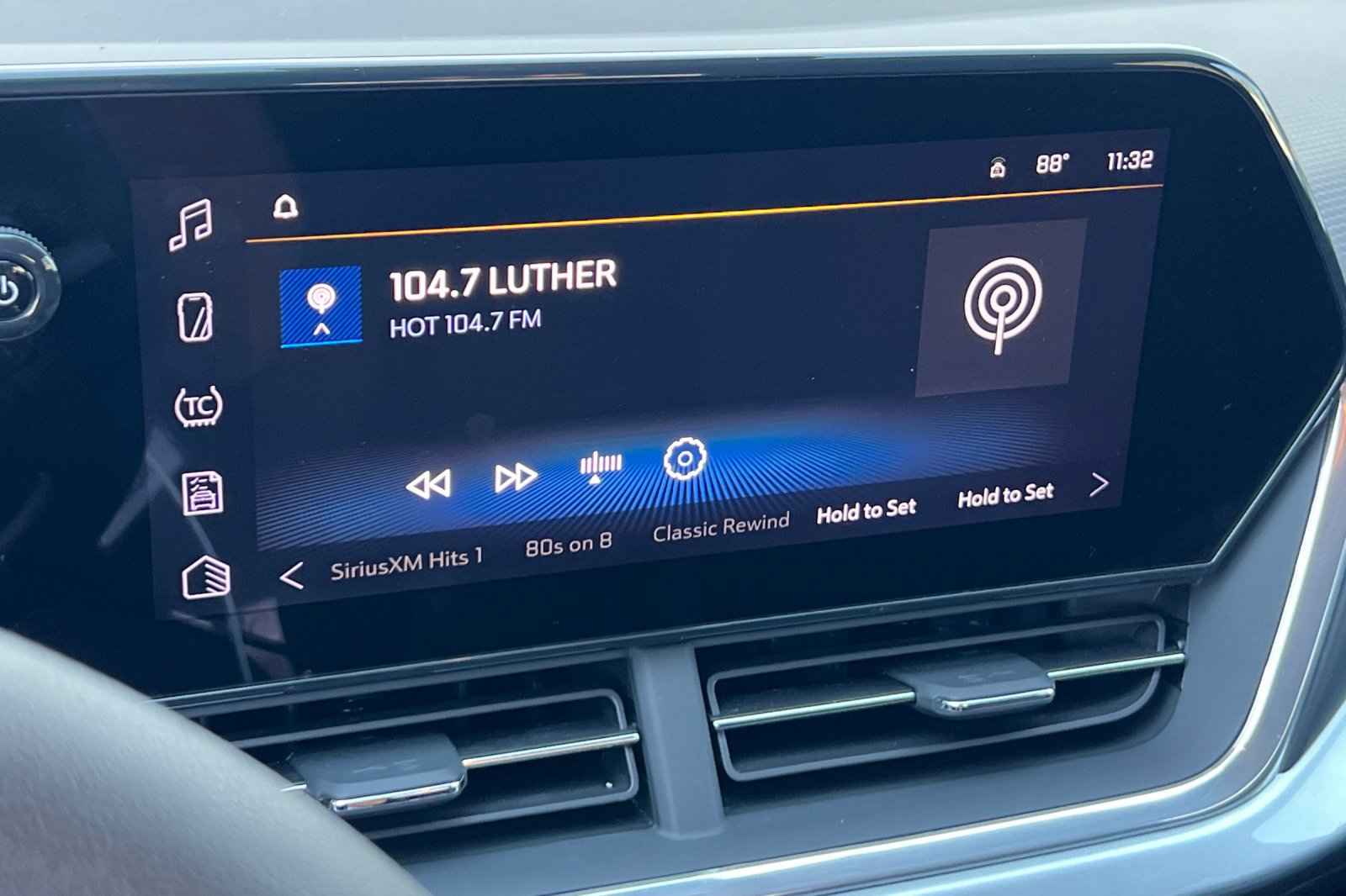 Certified 2024 Chevrolet Trax LT image 18