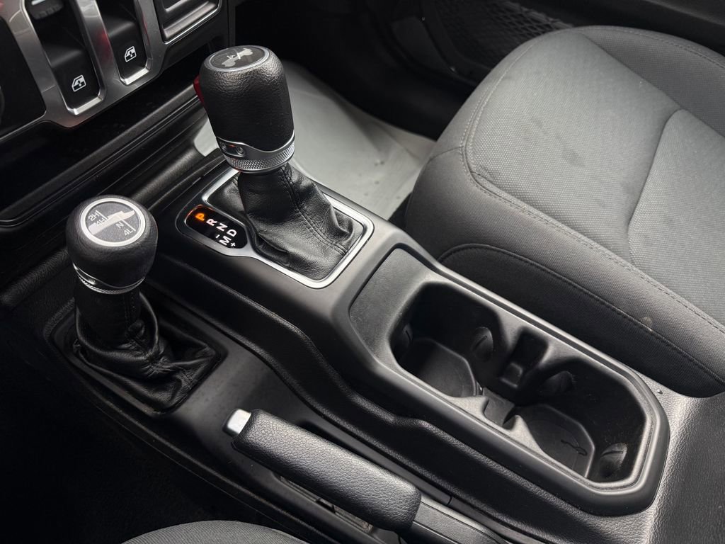 Used 2022 Jeep Wrangler Sport S image 26