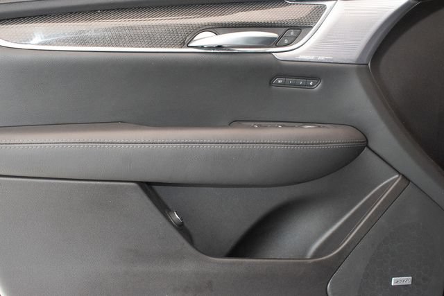 Used 2025 Cadillac XT5 Sportv w/ Technology Package AWD/4WD image 22