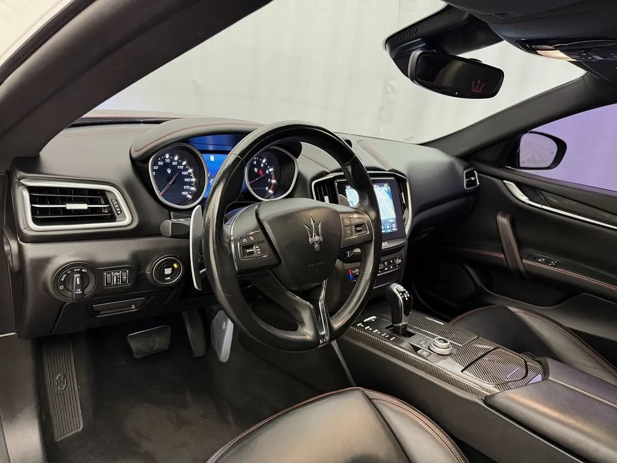 Used 2018 Maserati Ghibli S Q4 AWD/4WD image 8