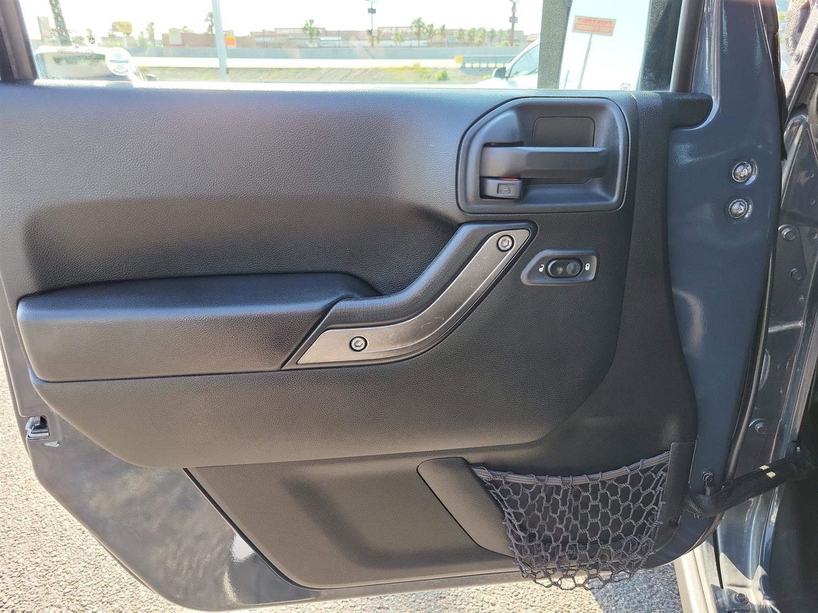 Used 2017 Jeep Wrangler Unlimited Sport image 19