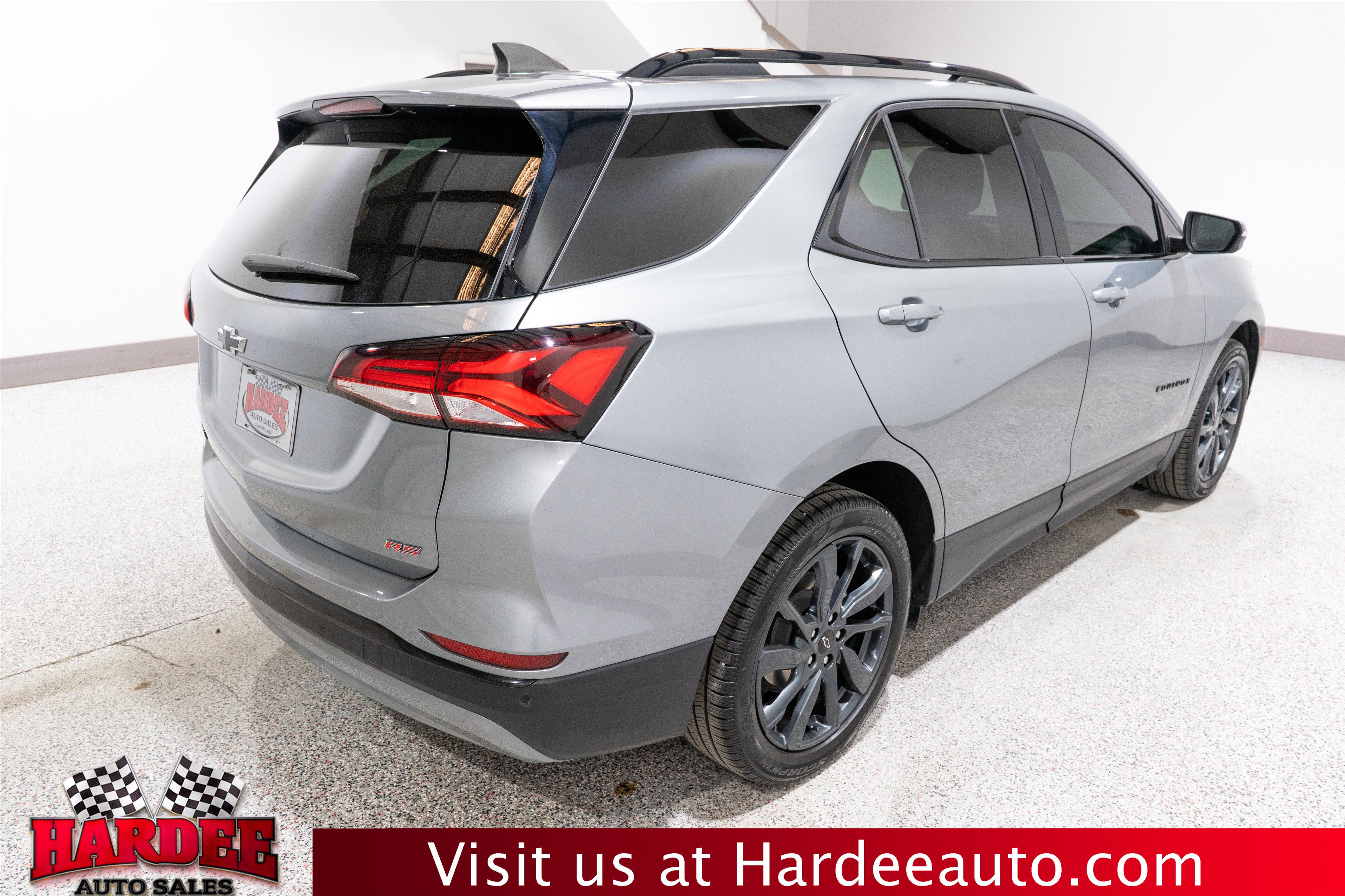 Used 2024 Chevrolet Equinox RS w/ RS Leather Package FWD image 5