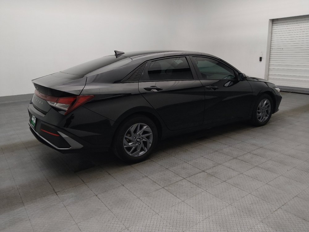 Used 2024 Hyundai Elantra SEL FWD image 10