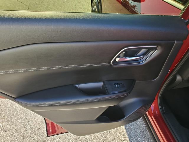 Certified 2024 Nissan Rogue Platinum image 11