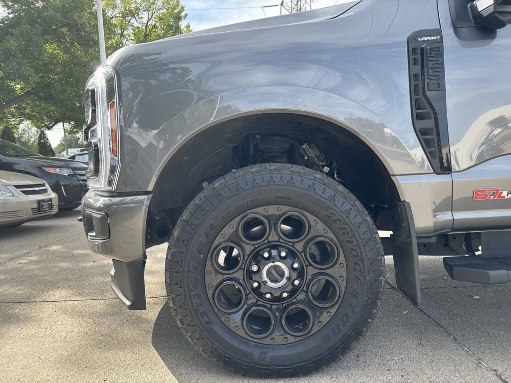 Used 2025 Ford F250 Lariat w/ Lariat Ultimate Package AWD/4WD image 37