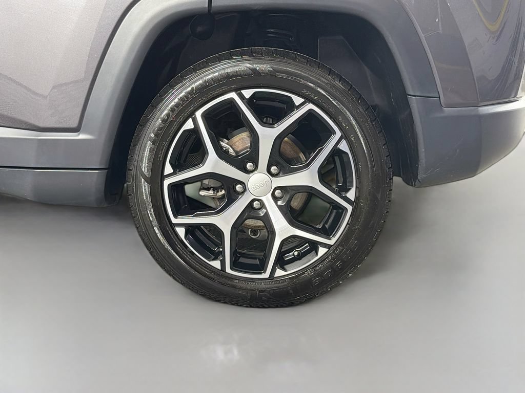 Used 2024 Jeep Compass Limited AWD/4WD image 29
