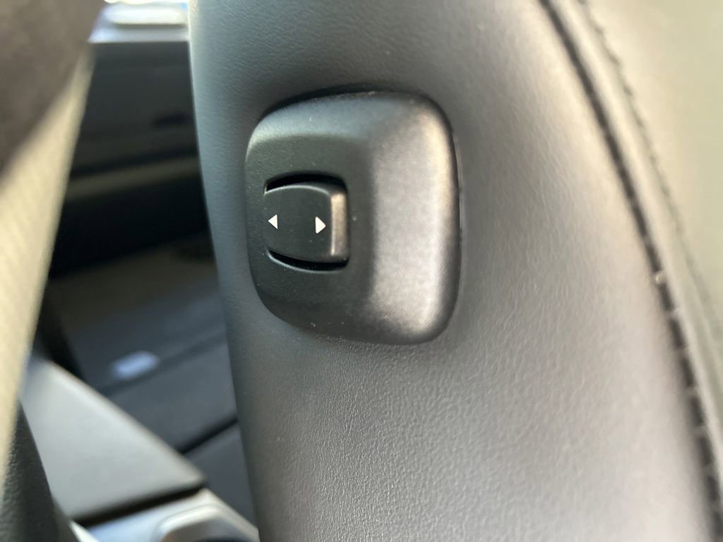 Used 2025 BMW X7 xDrive40i image 37