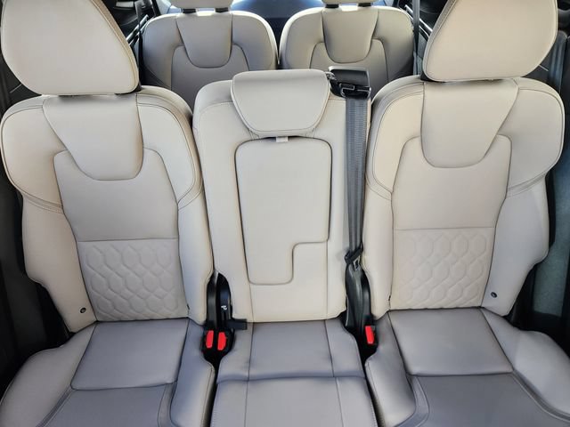 New 2026 Volvo XC90 B6 Plus w/ Protection Package Premier AWD/4WD image 14