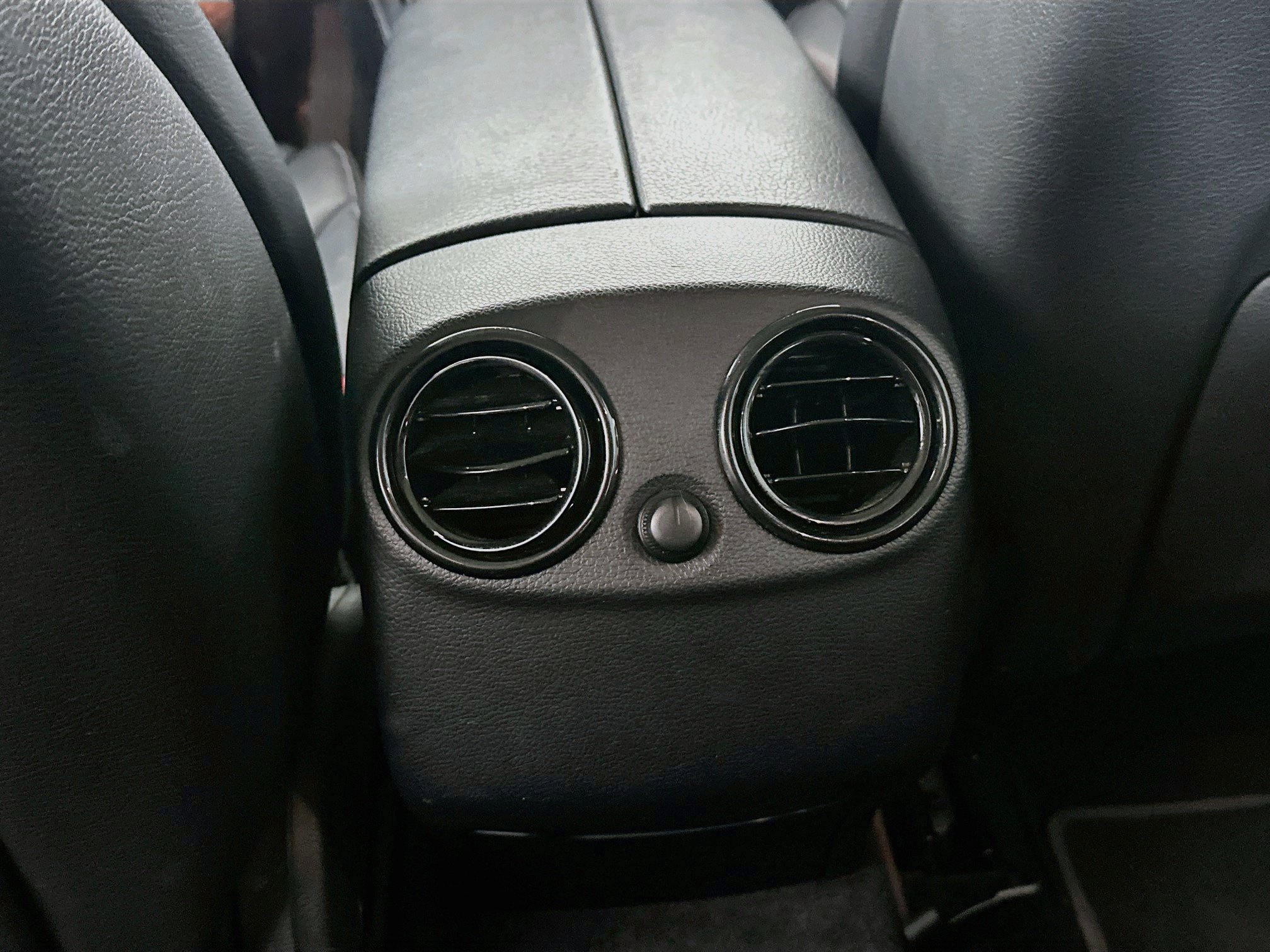 Used 2019 Mercedes-Benz GLC 300 image 28