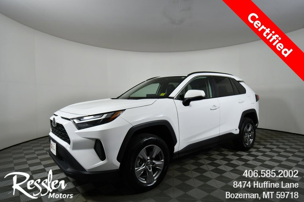 Used 2025 Toyota RAV4 XLE image 1