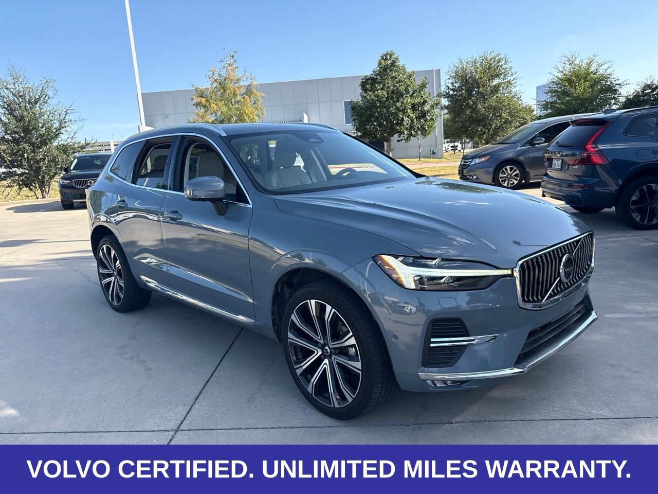 Certified 2023 Volvo XC60 B5 Ultimate w/ Climate Package AWD/4WD image 3