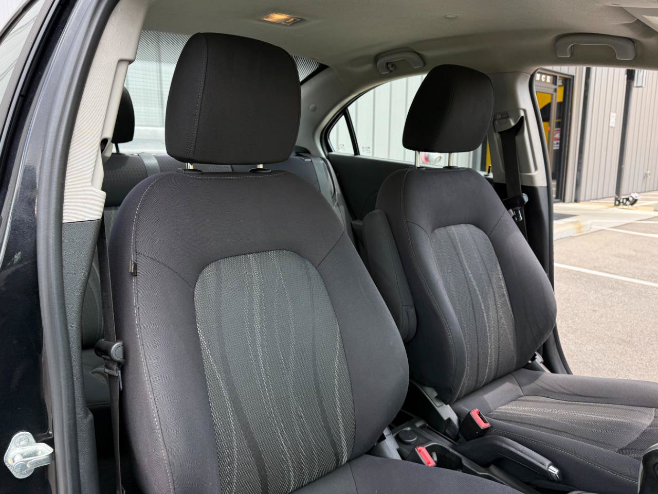 Used 2020 Chevrolet Sonic LT FWD image 13