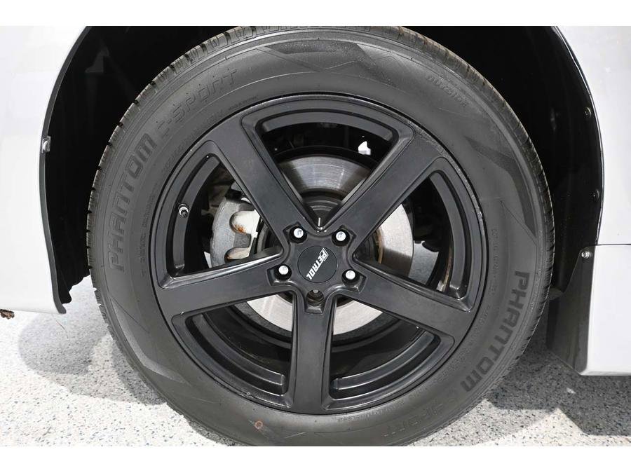 Used 2013 Toyota Sienna SE image 12