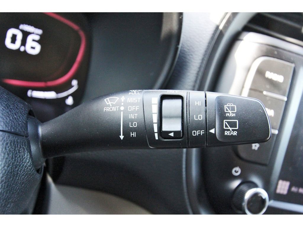 Used 2023 Kia Soul LX w/ LX Technology Package image 21