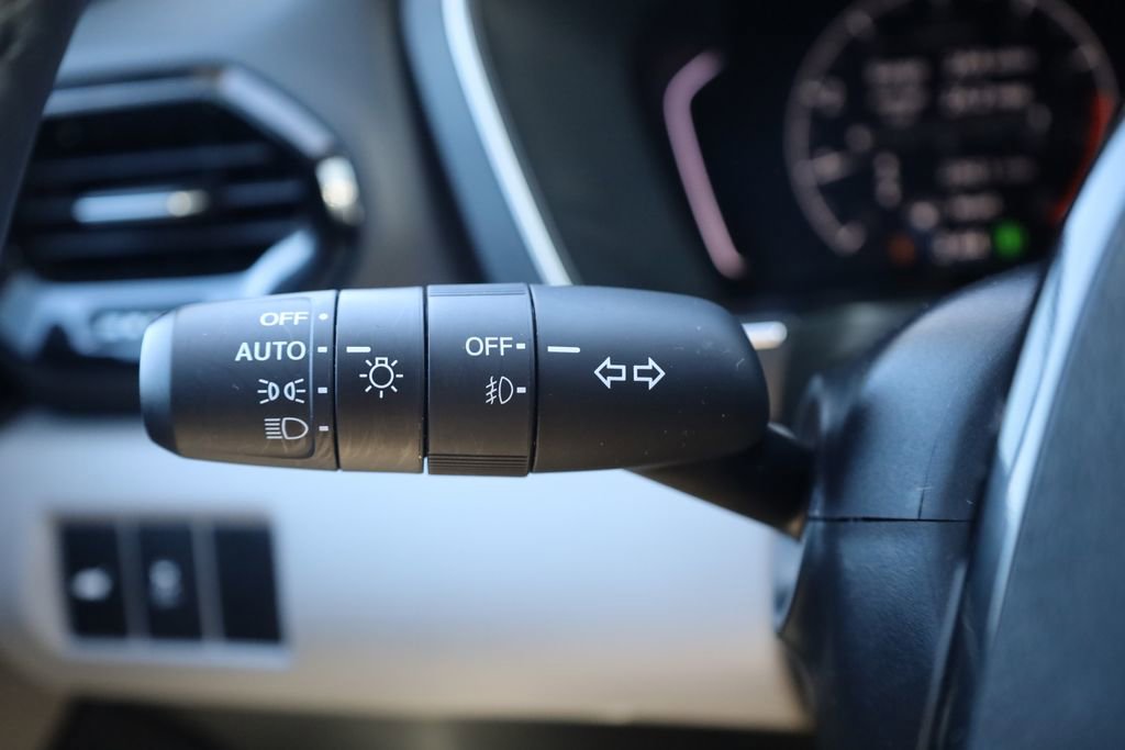 Used 2025 Honda Pilot EX-L image 18