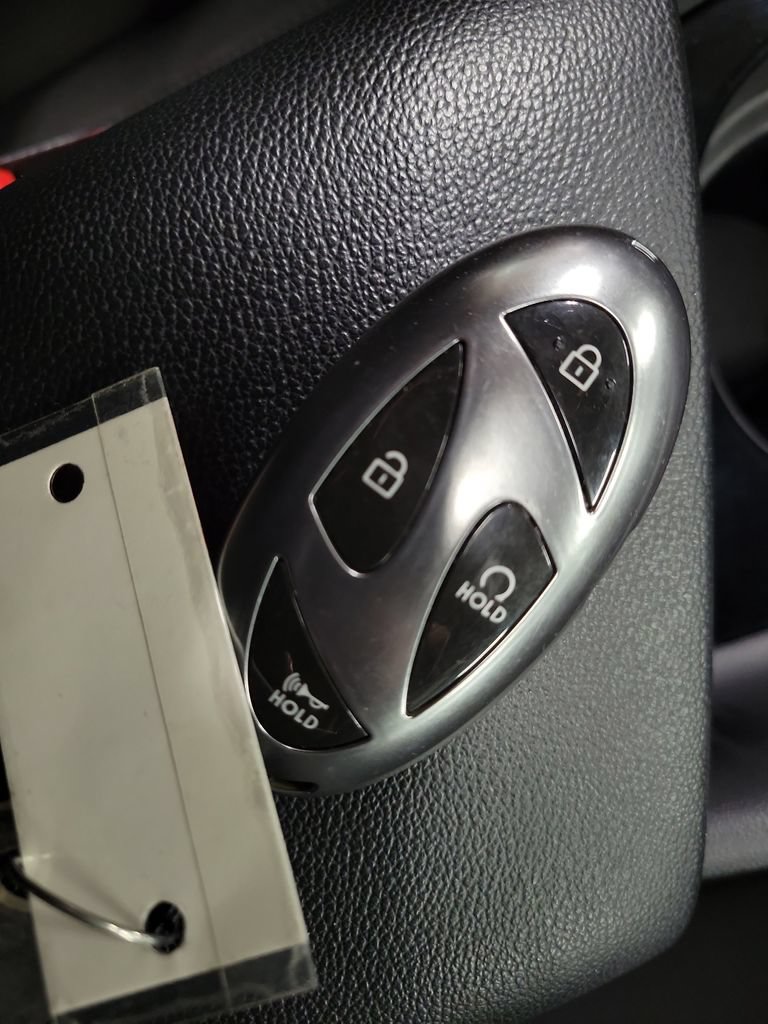 Used 2025 Hyundai Elantra SEL FWD image 18