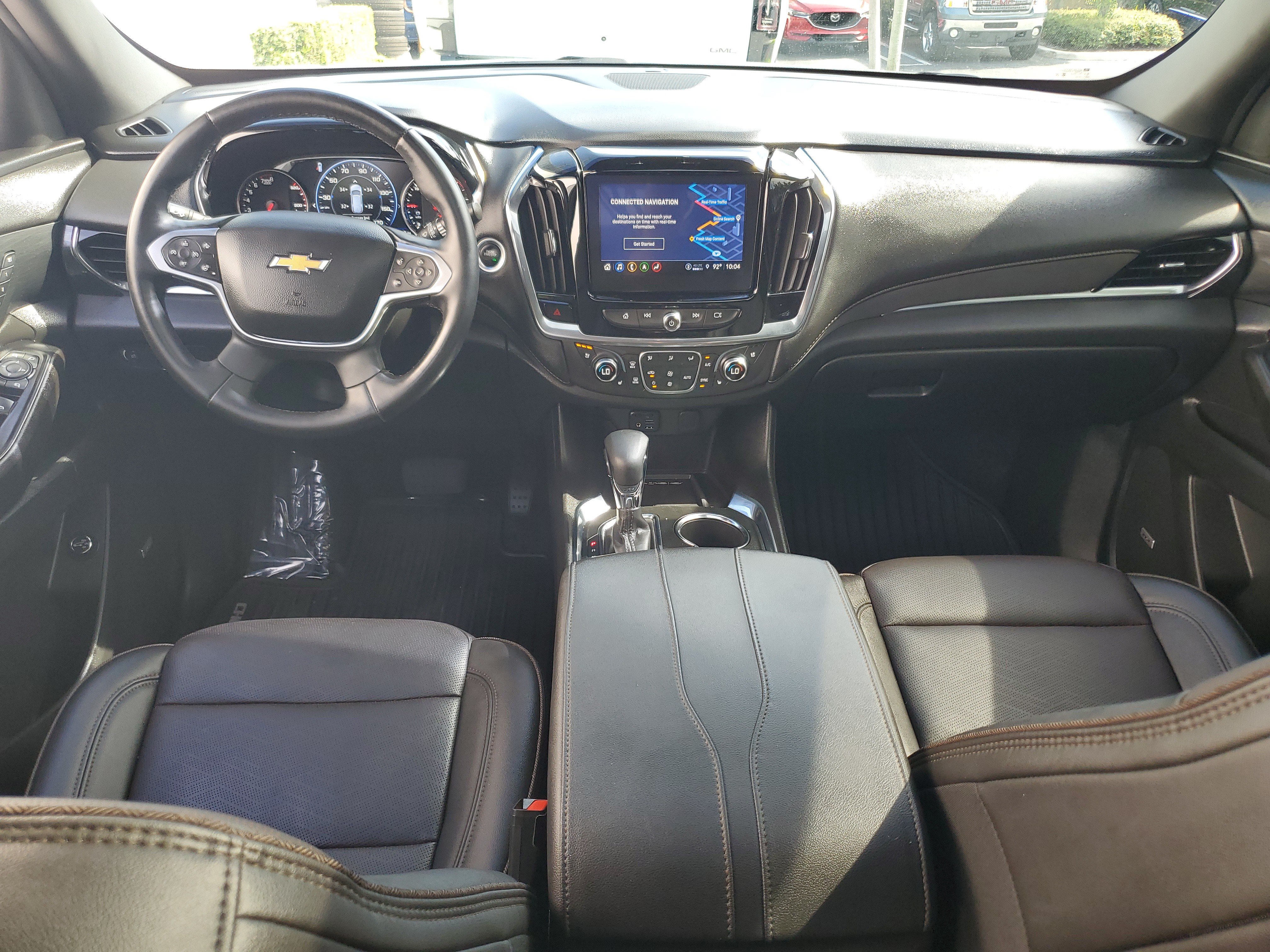 Used 2023 Chevrolet Traverse High Country FWD image 17