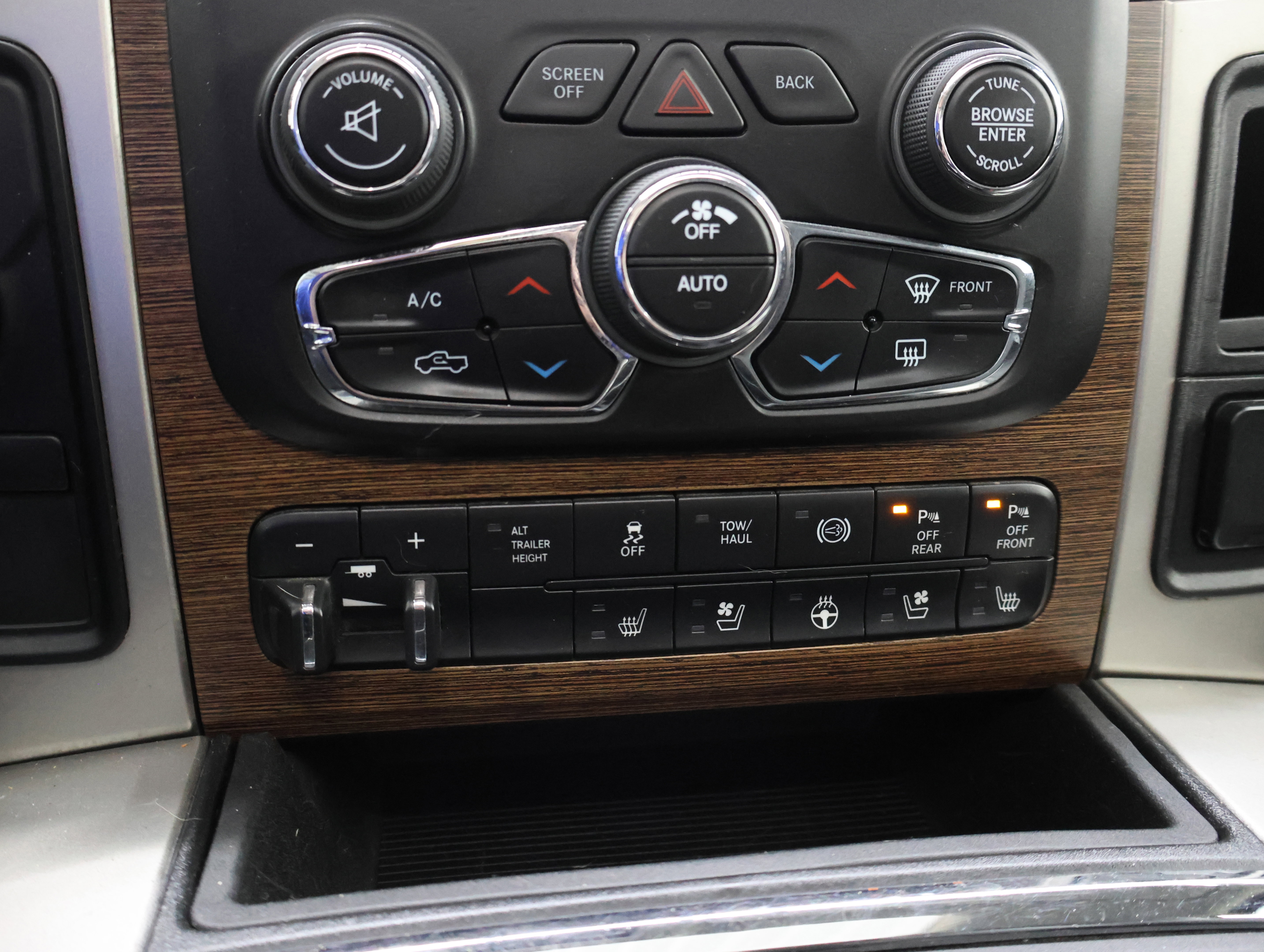 Used 2018 RAM 2500 Laramie image 49