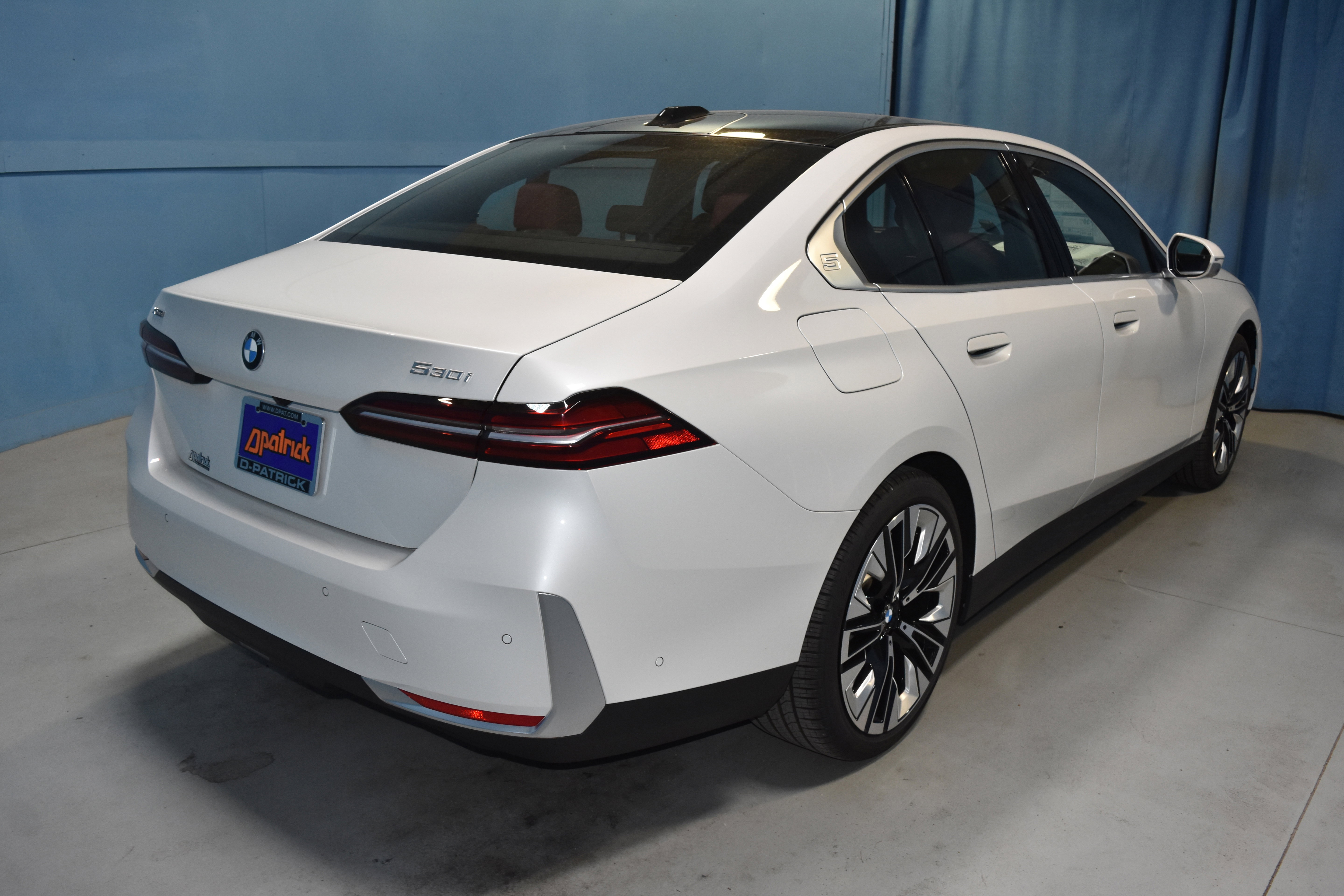 New 2026 BMW 530i xDrive w/ Executive Package AWD/4WD image 19