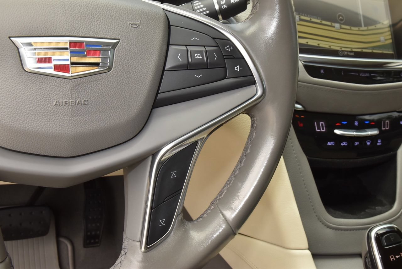 Used 2019 Cadillac XT5 Luxury FWD image 24