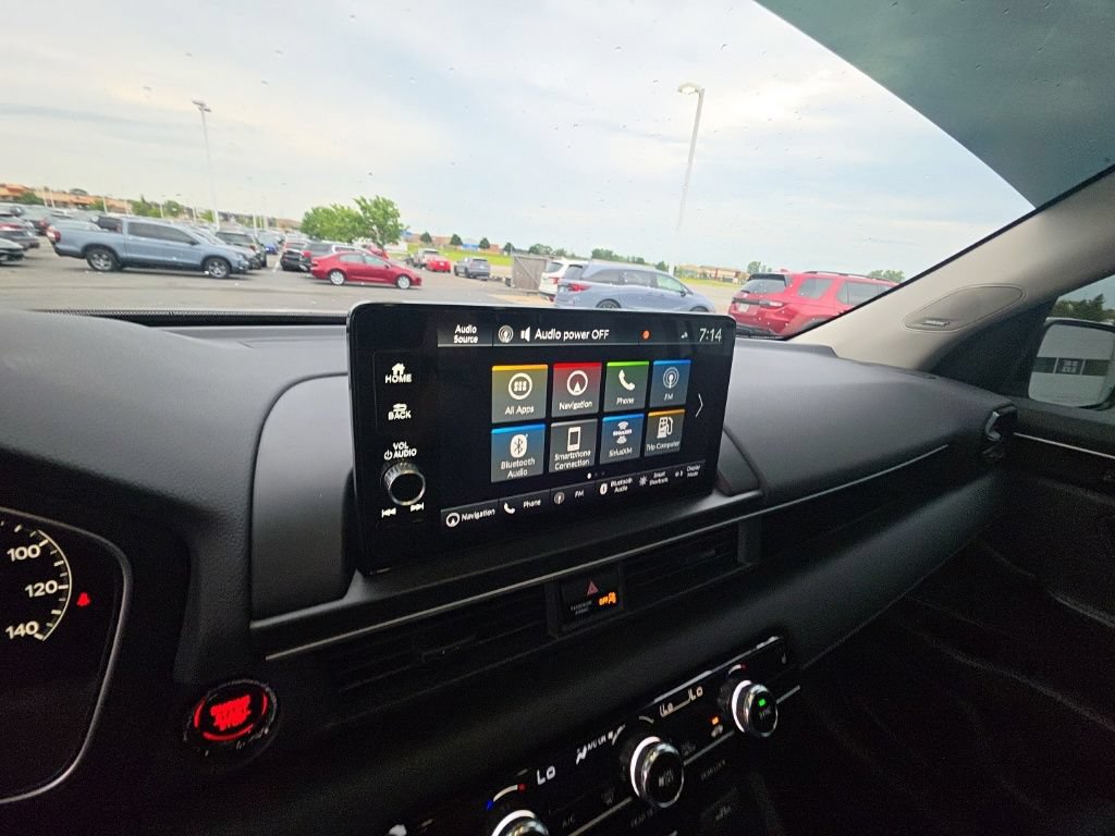 Used 2025 Honda Pilot Touring image 20
