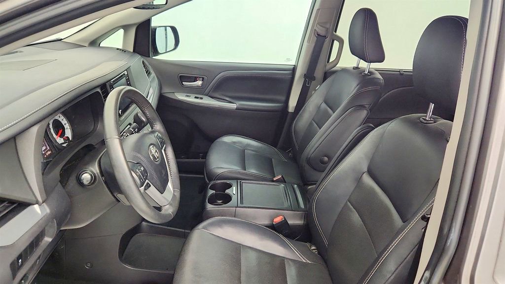 Used 2018 Toyota Sienna SE Premium image 20