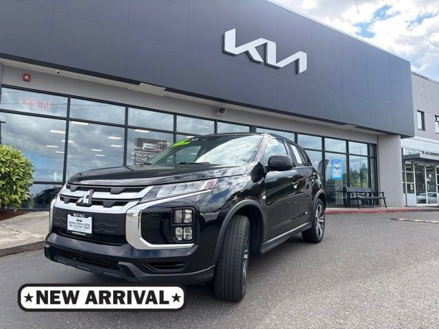 Used 2022 Mitsubishi Outlander Sport ES AWD/4WD image 1