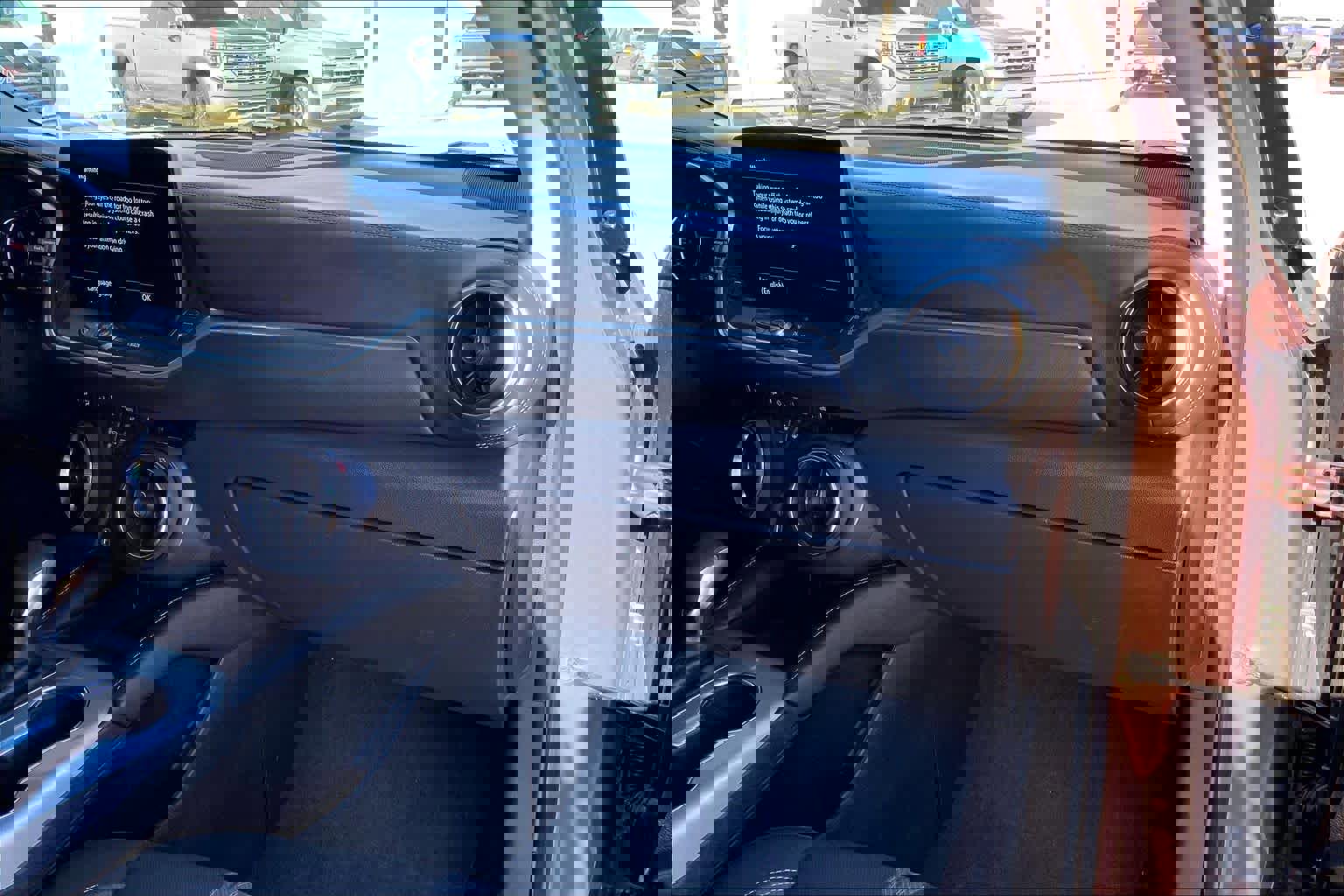 Used 2023 Chevrolet Blazer LT w/ Driver Confidence Package image 18