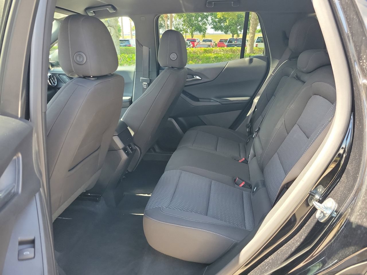 Used 2026 Chevrolet Equinox LT FWD image 9