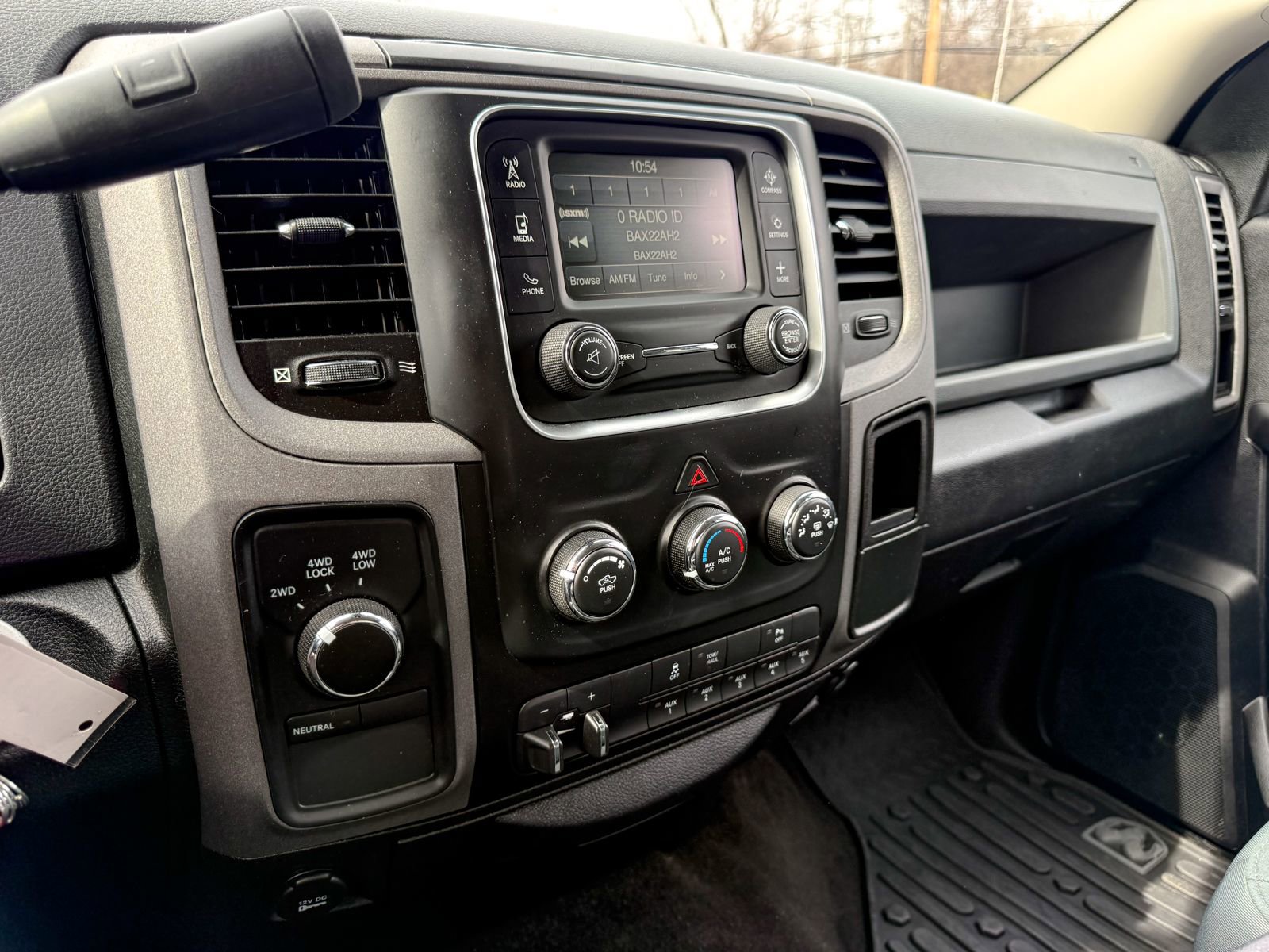 Used 2015 RAM 2500 Tradesman w/ Chrome Appearance Group image 21