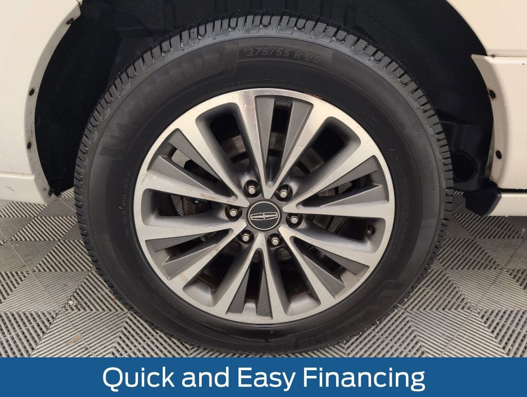 Used 2015 Lincoln Navigator L 2WD image 17