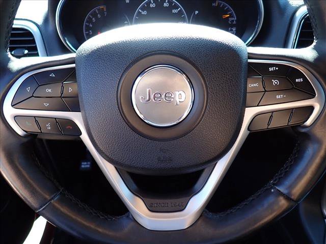 Used 2018 Jeep Grand Cherokee Altitude AWD/4WD image 17