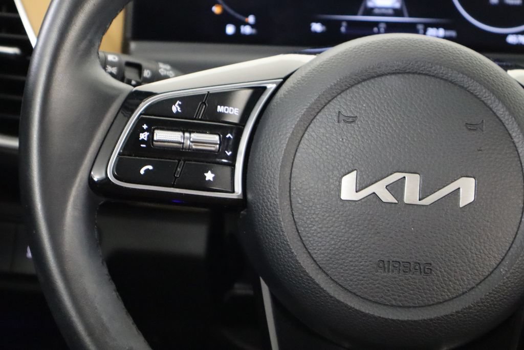 Used 2024 Kia Seltos EX FWD image 8
