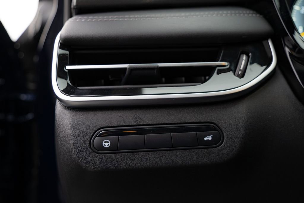 Used 2024 INFINITI QX60 Luxe w/ Cargo Package image 18