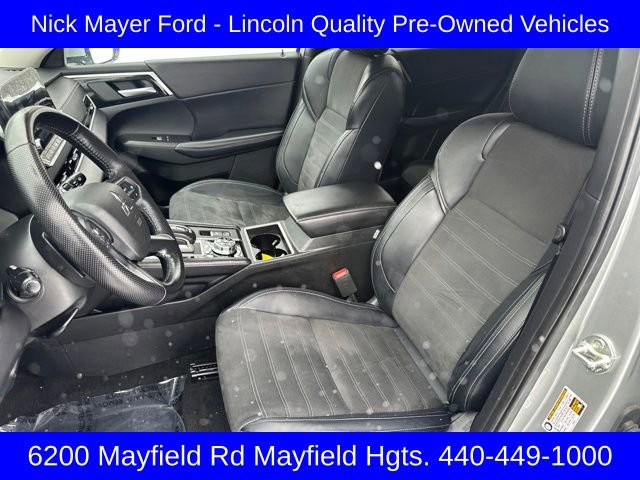 Used 2024 Mitsubishi Outlander image 28