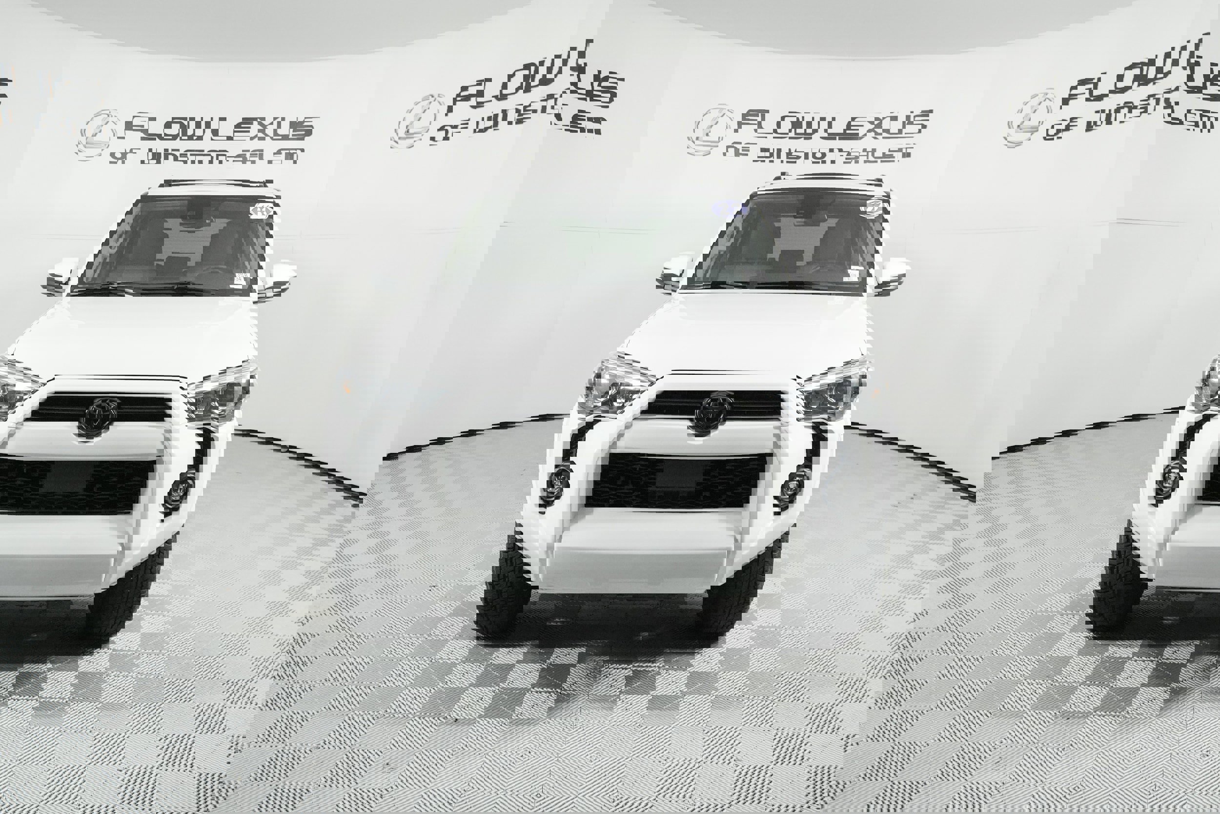 Used 2022 Toyota 4Runner SR5 Premium image 2