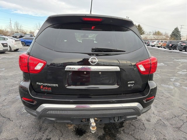 Used 2017 Nissan Pathfinder SV image 6