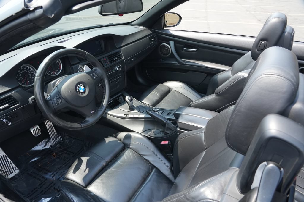 Used 2009 BMW M3 Convertible RWD image 9