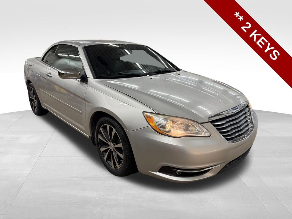 Used 2012 Chrysler 200 Limited image 10