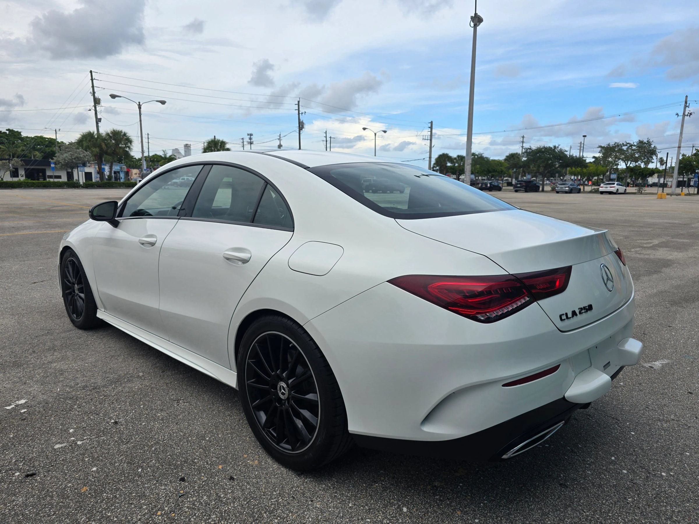 Used 2020 Mercedes-Benz CLA 250 image 9