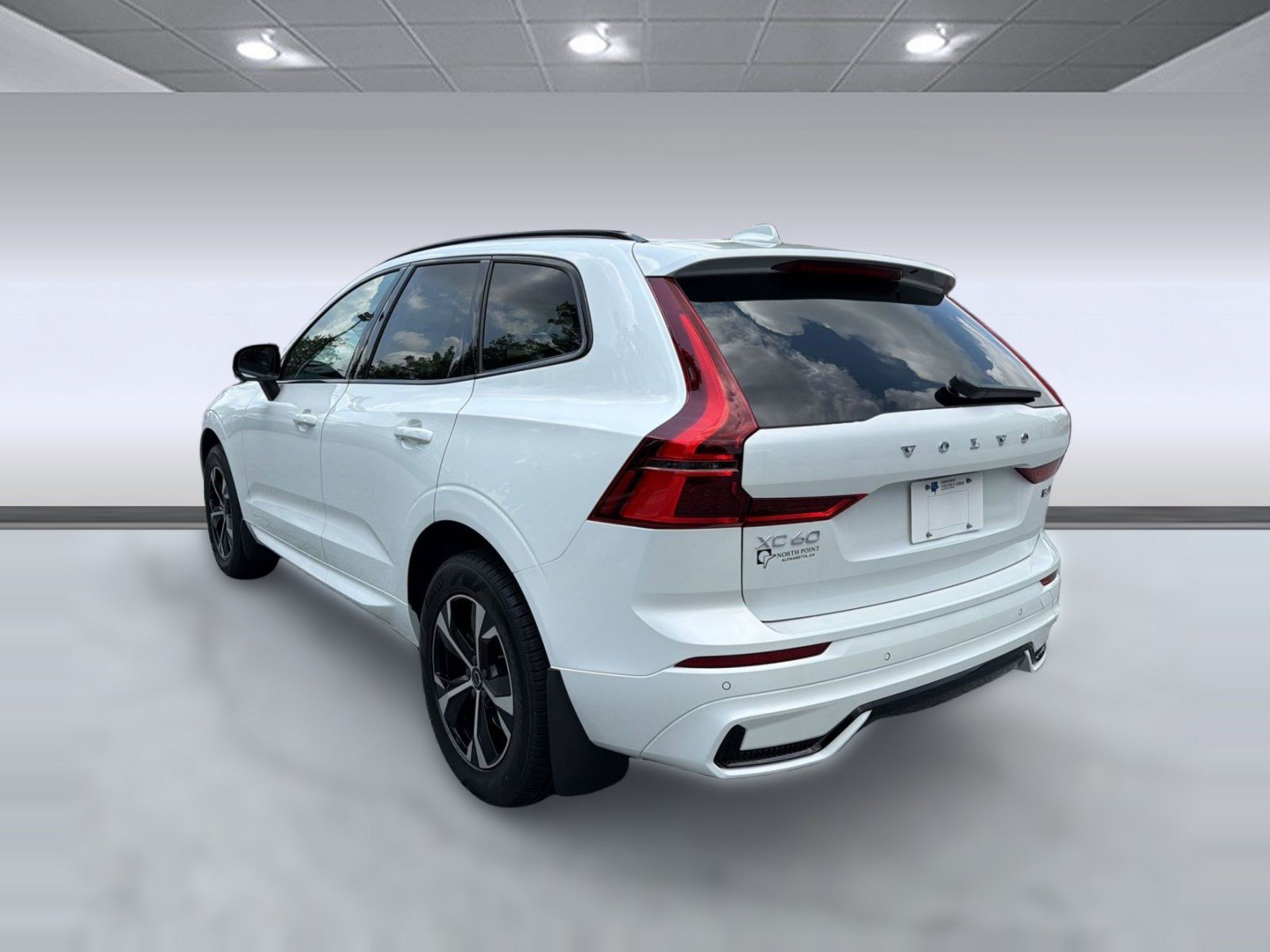 New 2026 Volvo XC60 B5 Core w/ Protection Package AWD/4WD image 3